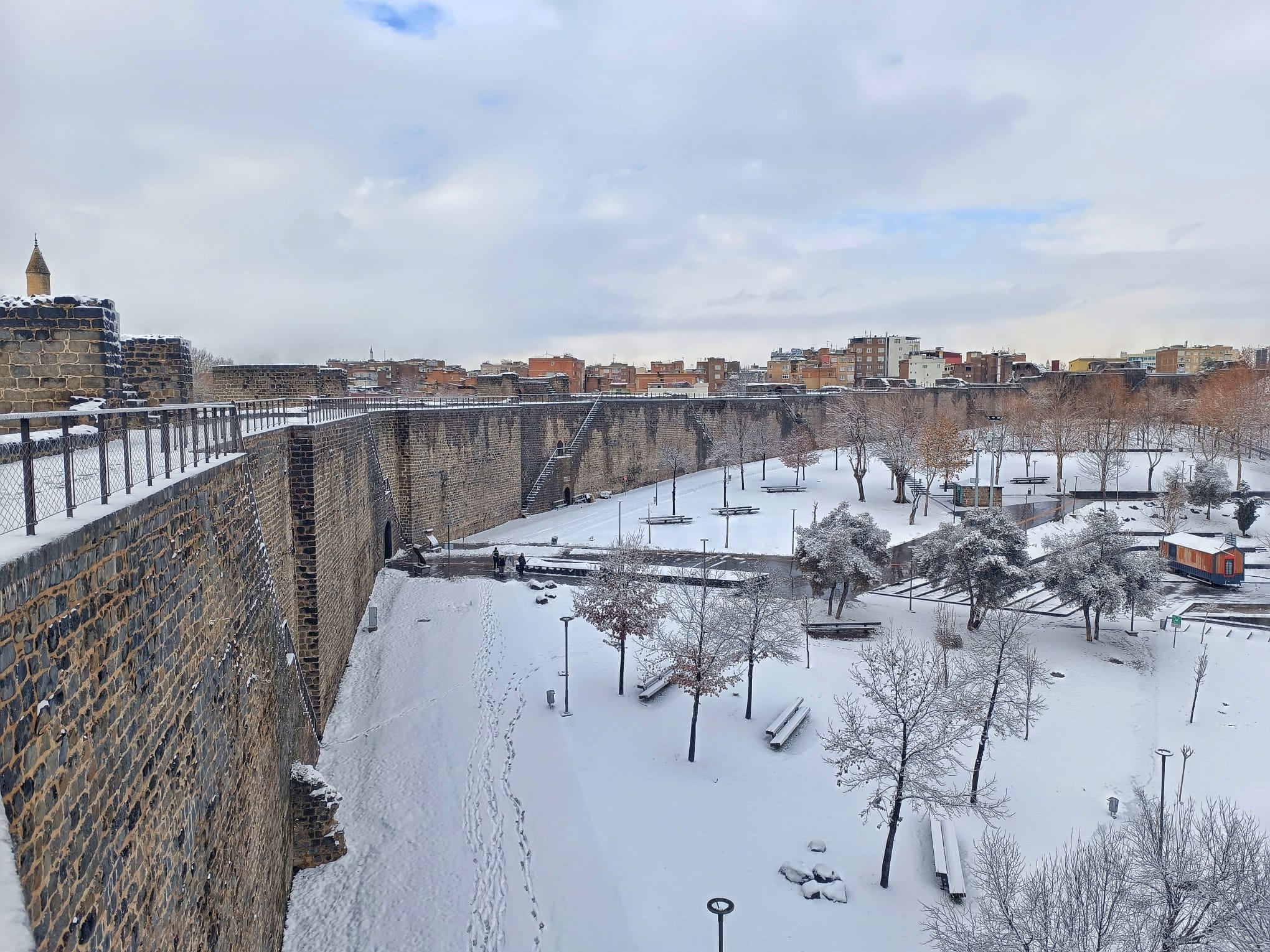 Diyarbakır Surları Kar