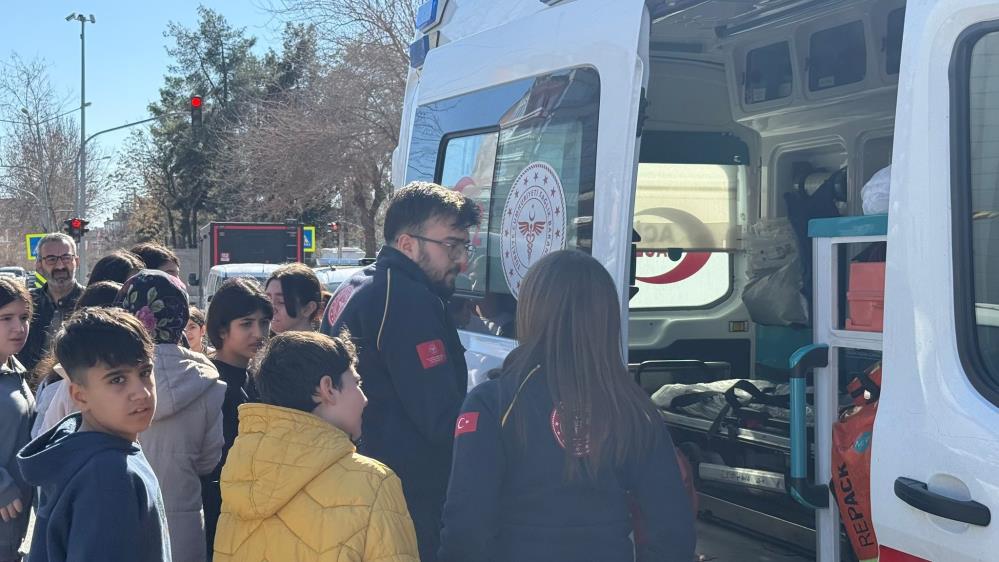 Ambulans Öğrencci-1