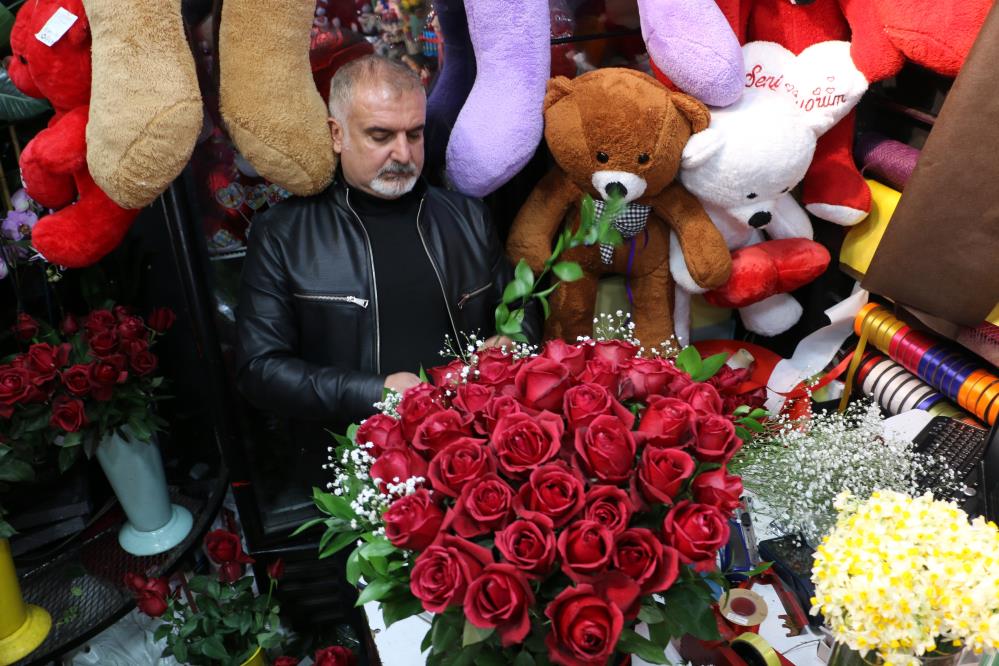 Güller Sevgililer Günü