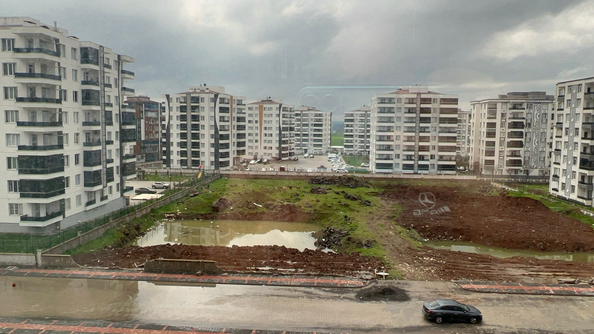 Diyarbakır’da ihmal göleti: 3 bin öğrenci ölümle burun buruna!