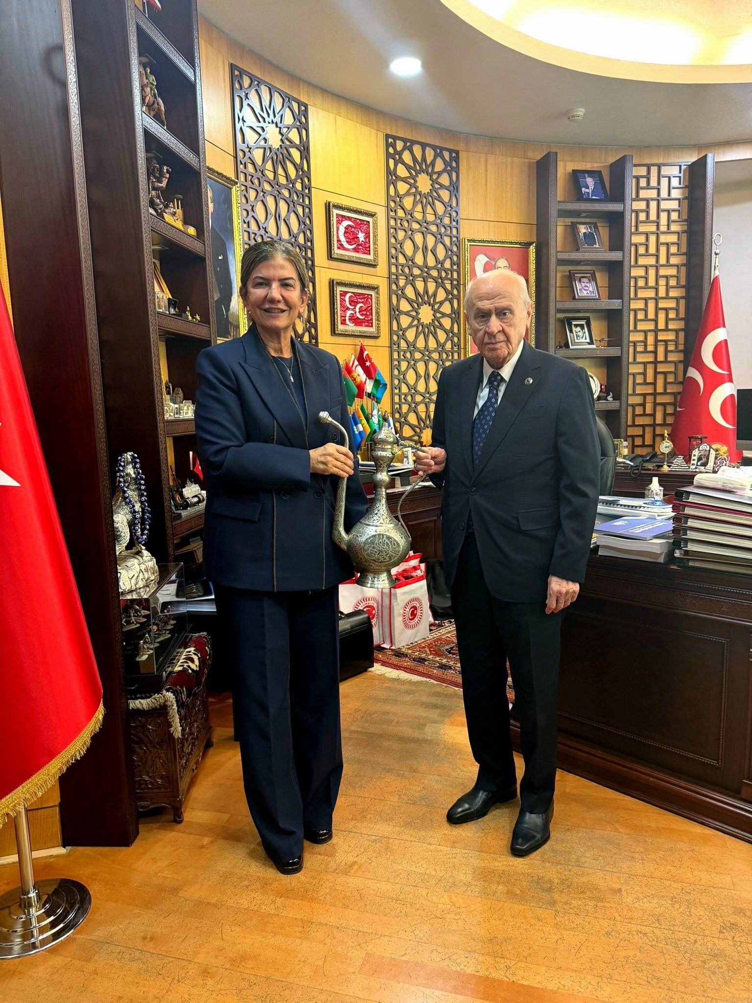 Suna Kepolu Bahçeli