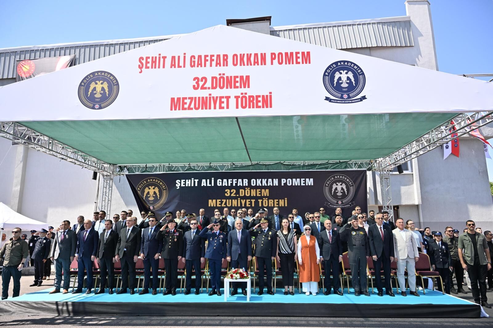 Polis Tören