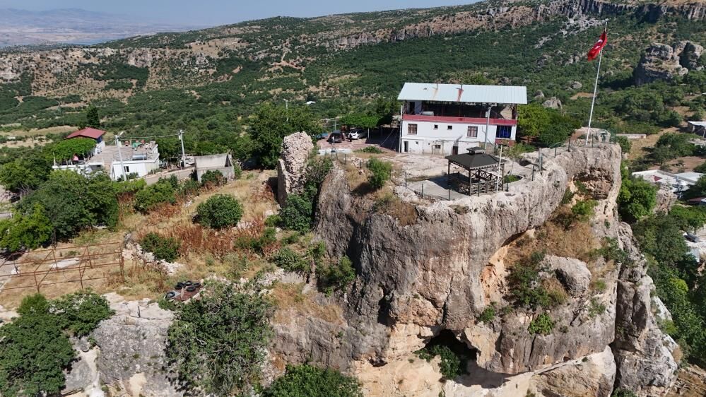Boşat Kalesi