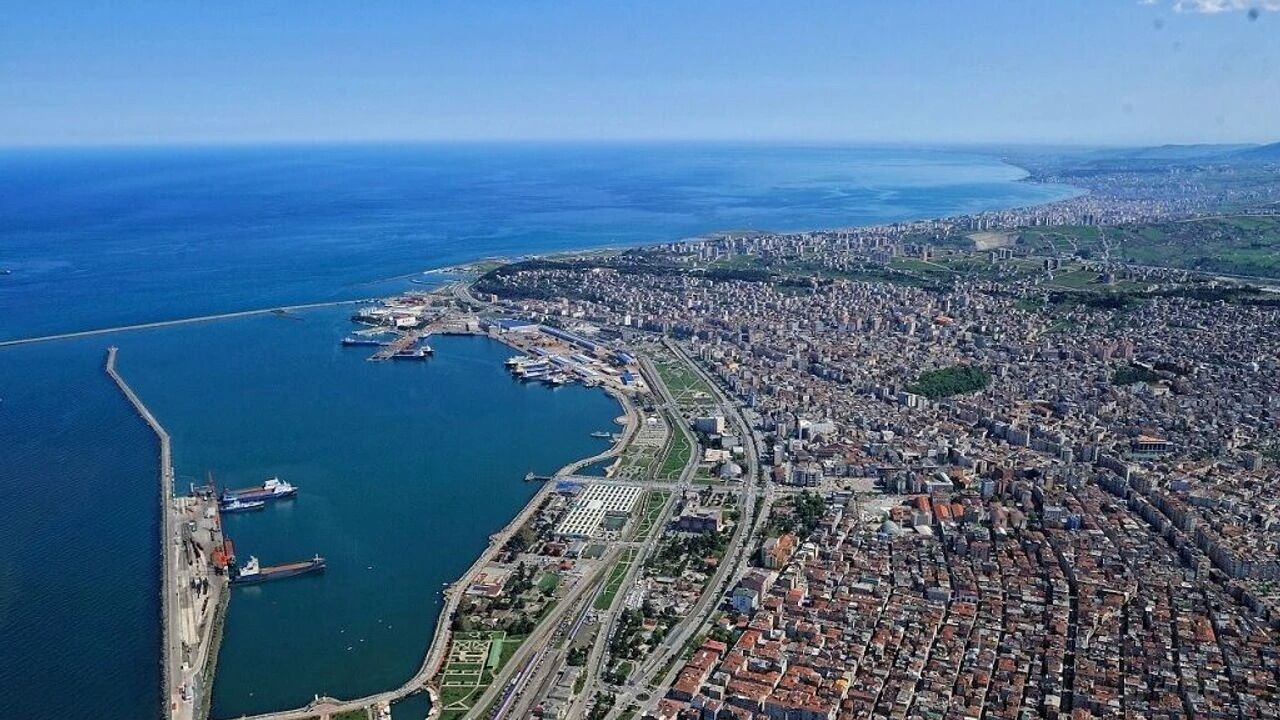 Samsun’da üniversite öğrencilerinin yoğun olarak bulunduğu şehir yaşamı