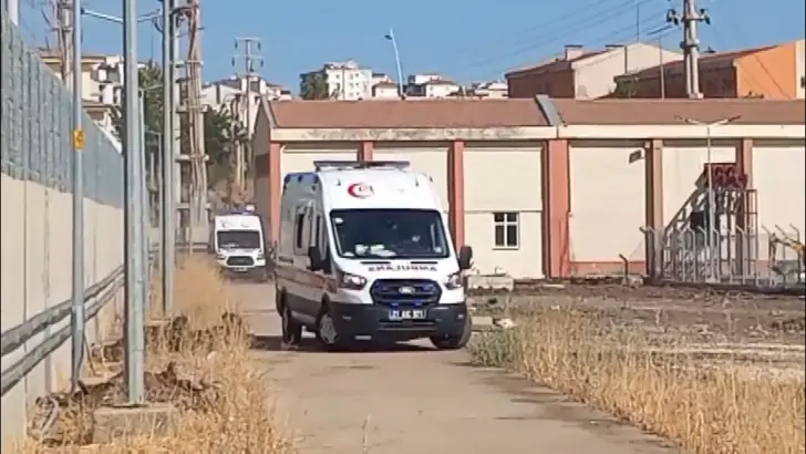 Diyarbakır’da tiner kokusu 2 işçiyi hastanelik etti