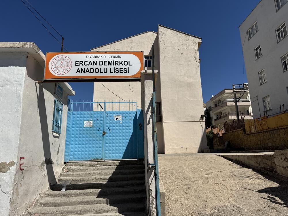 Diyarbakır Çermik’te yarım asırlık okul için yıkım kararı