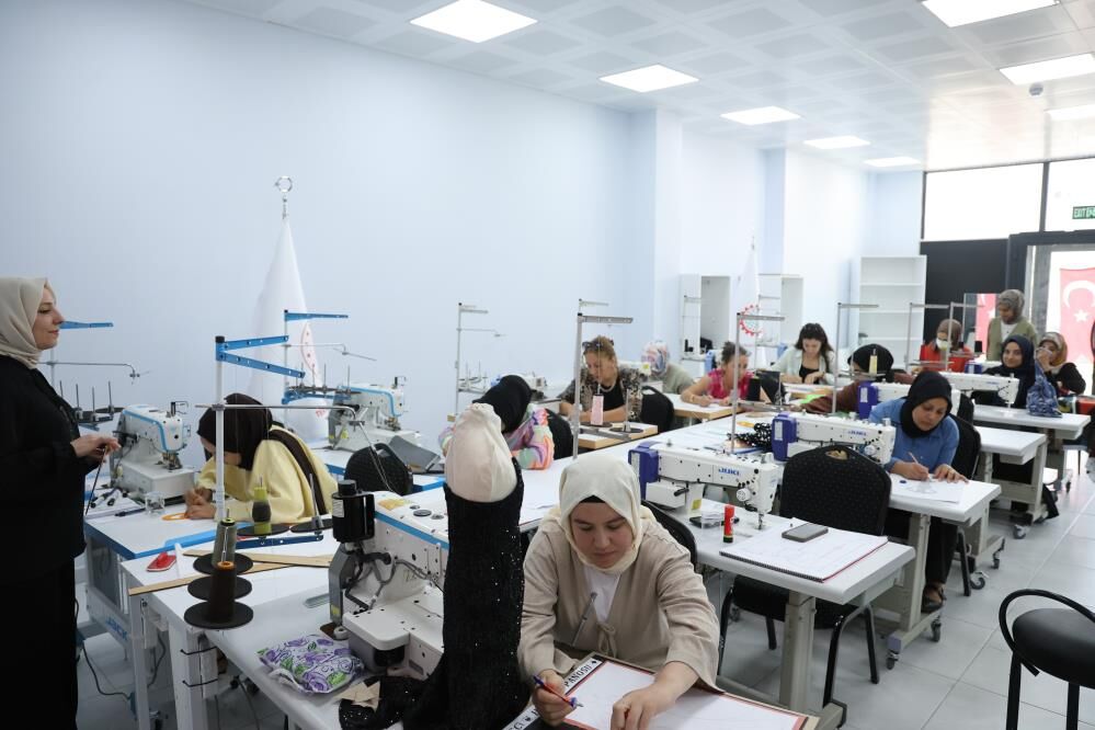 Kadın Dikiş-1