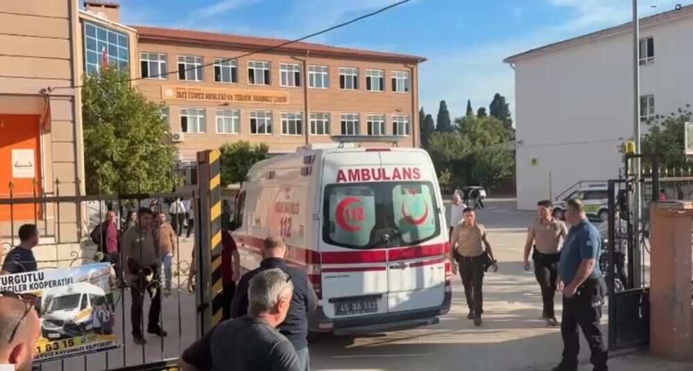 Manisa'da okula silahlı saldırı; yaralılar var