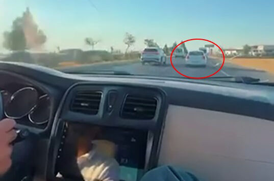 Diyarbakır’da trafikte tehlikeli anlar araç kamerasında