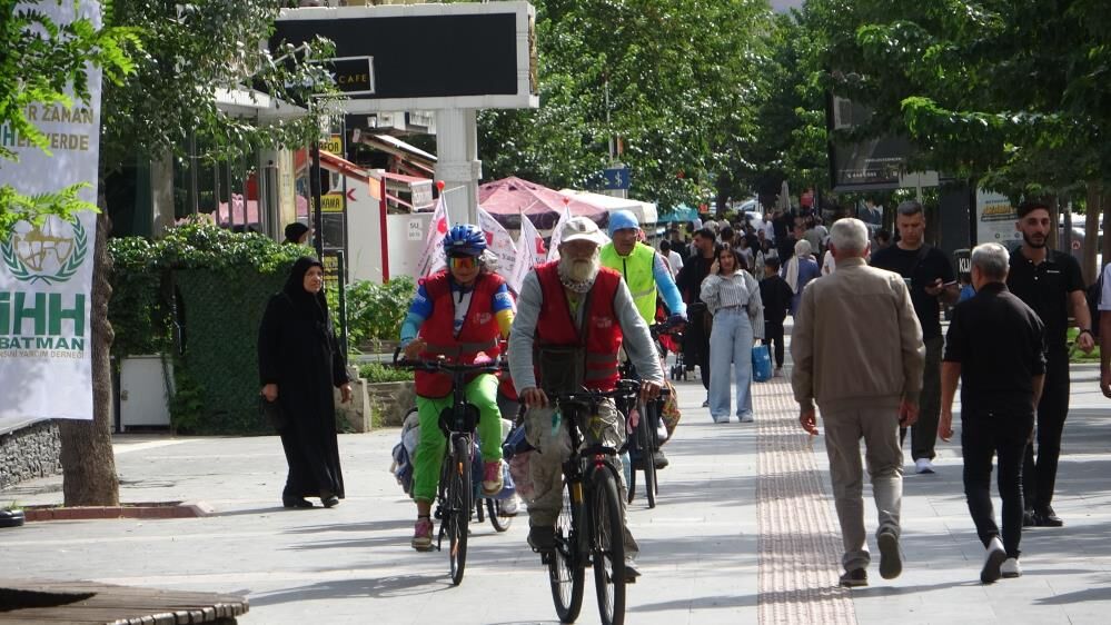 Diyarbakır’dan Batman’a bisikletli savaş protestosu