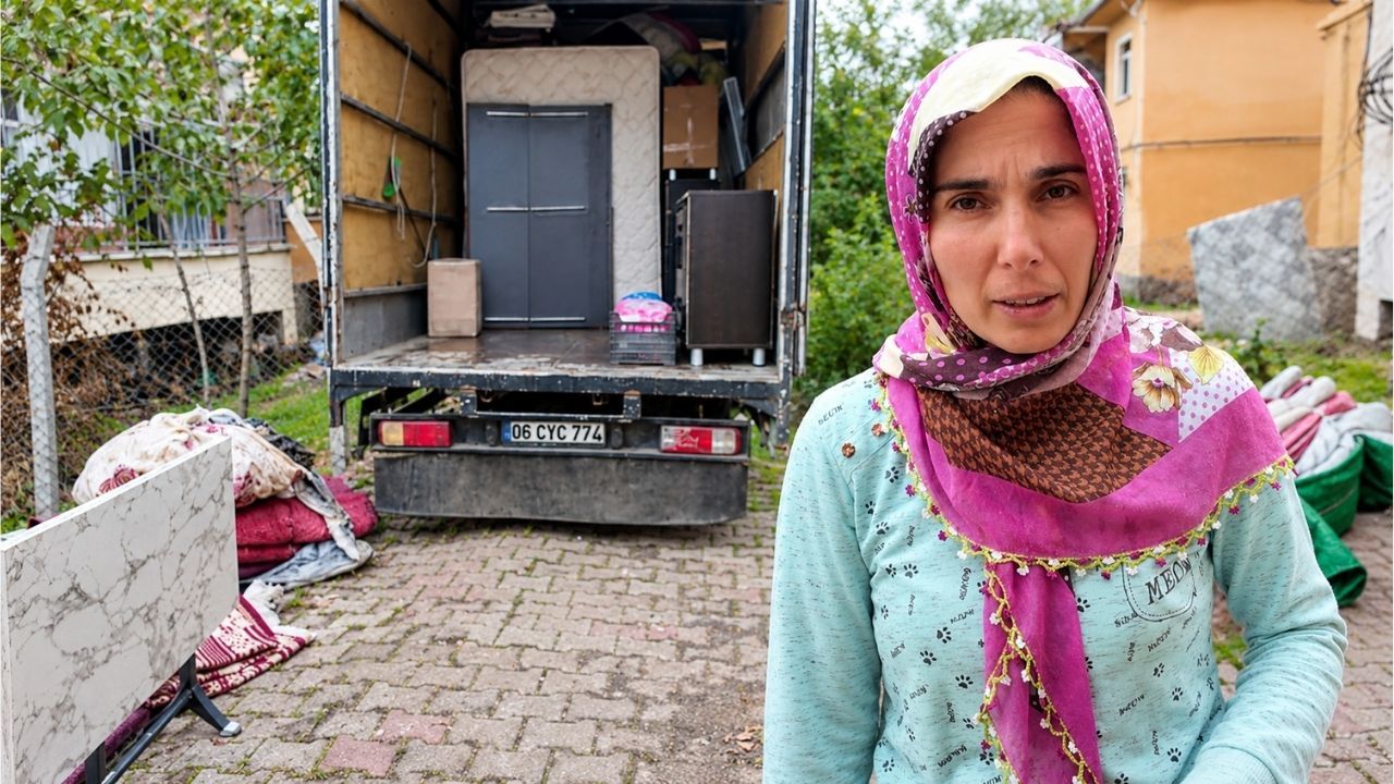 Diyarbakır’da boşanma aşamasındaki engelli anne ve 3 çocuğu sokakta kaldı!