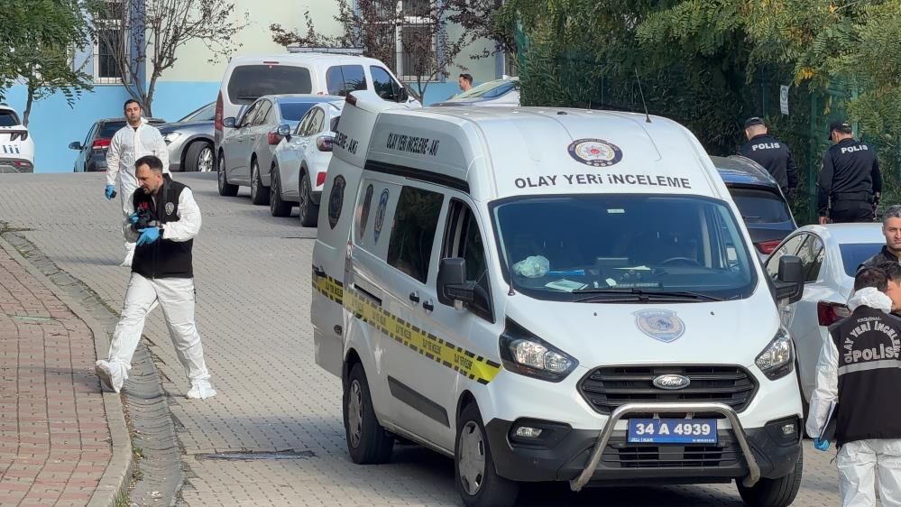 İstanbul’da orta okulda bıçaklı saldırı: Yaralılar var